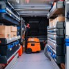 VW Nutzfahrzeuge und Sortimo: Neues One-Click-Regalsystem für Transporter