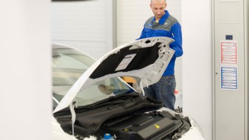 Hochvolttechnik: Bosch setzt auf TÜV Süd-Schulungen