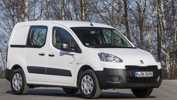 Für den Lieferverkehrsstrom: Den Peugeot Partner gibt es jetzt mit E-Antrieb.