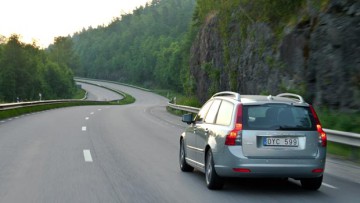 Volvo-Rückruf: S40 und V50 verlieren Endrohrblenden