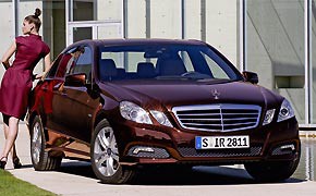 Blue Efficiency: Neue Vierzylinder für Mercedes E-Klasse