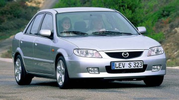Mazda 323 (2000)