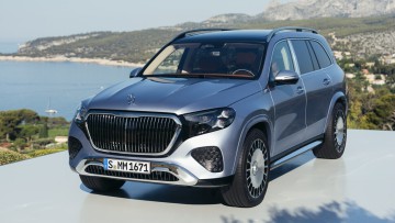 Mercedes schärft seinen Luxus-SUV Maybach GLS nach.