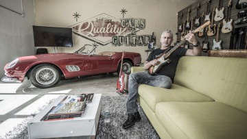 Cars & Guitars in der Walt Grace Gallery