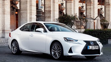 Lexus IS