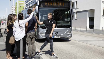 Mercedes Bremsassistent Stadtbusse