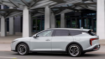 Kia K4 Sportswagon
