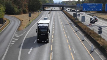 Lkw_Verkehr_Sascha_Thelen_dpa