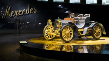 Mercedes-Benz 