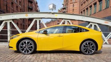 In der fünften Generation ging die Entwicklung nochmals deutlich nach vorne. Der beste Prius aller Zeiten muss sich mittlerweile allerdings auch gegen deutlich mehr Wettbewerber behaupten.