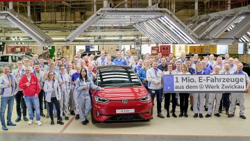 Im Volkswagen Werk Zwickau ist das einmillionste Elektrofahrzeug vom Band gelaufen.