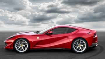 Ferrari 812 Superfast (2018)