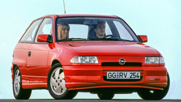 Opel Astra 30 Jahre