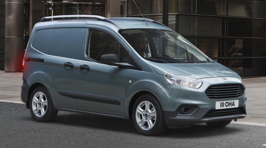 Ford Transit Courier (2017)