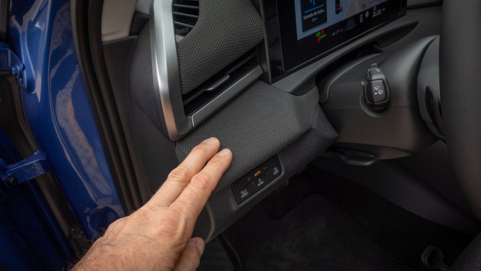 Materialien im VW T-Roc im Detail aufgenommen