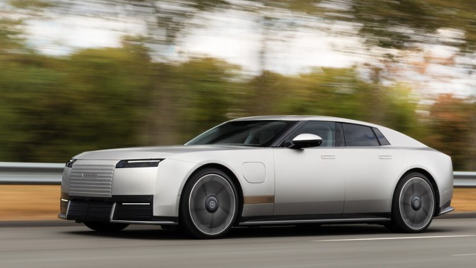 Mit dem Type 01 positioniert sich Jaguar künftig als reine Luxusmarke im deutlich höherpreisigen Umfeld, in dem Stückzahlen zugunsten von hohen Margen in den Hintergrund rücken.
