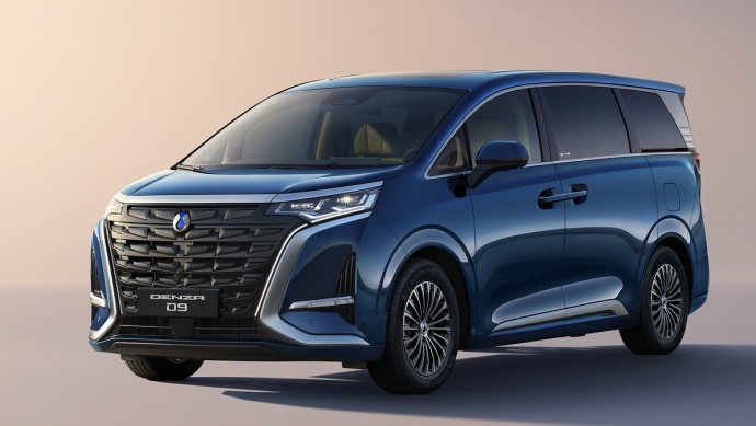 Denza D9 DM-i