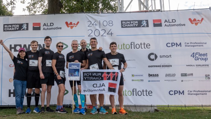 ALD und Leaseplan Run For Charity Team Flotte Rückläufer fit vor dem Start um 8. Uhr 30