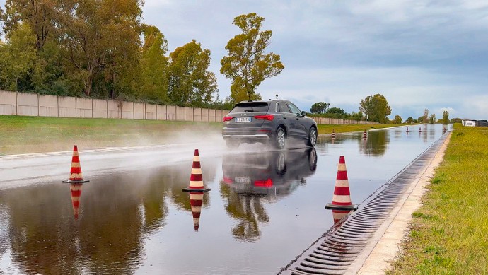 Die Reifentester/Autoflotte/asp