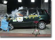 Ford C-Max beim NCAP-Crashtest 