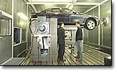 Neuer Prüfstand für Fahrzeugakustik-Tests Ganzheitlicher Prüfstand