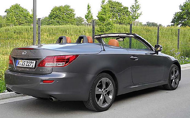 Testwagen Lexus IS 250C