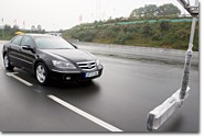 Honda führt neue Sicherheitstechnologie CMBS ein Honda_CMBS