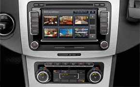 Volkswagen: DVD-Tausch beim Navi RNS 510 Volkswagen RNS 510