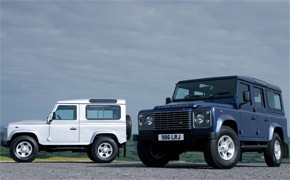 Land Rover Defender 