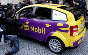 München - Berlin: Elektroauto fährt nonstop in die Hauptstadt Audi A2 Elektroauto "Lekker"