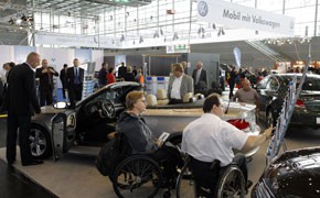 Rehacare International: Behindertengerechte Fahrzeugumrüster präsentieren sich auf Messe Rehacare International