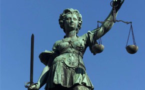 BGH-Urteil: Gebrauchtwagenkäufer kann Unfallauto grundsätzlich zurückgeben Justizia