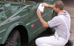 Oldtimer Unfallreparatur