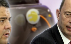 Bundesregierung: Eine Million Elektroautos bis 2020 Tiefensee Gabriel Elektromobilität