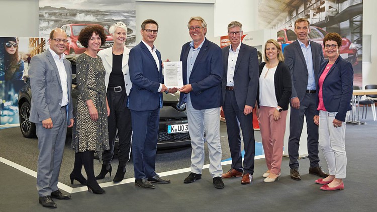 Gütegemeinschaft Service: Drei Zertifikate für Toyota 