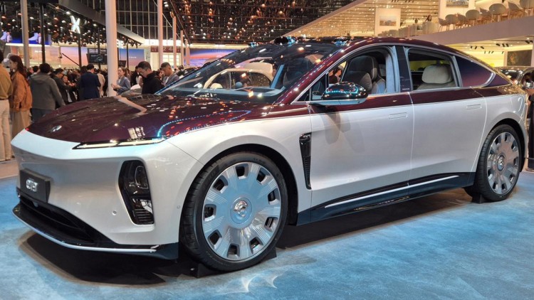 China Messe Nio ET9