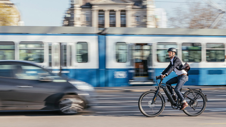 Verkehrssicherheit: Schadengutachten für E-Bikes