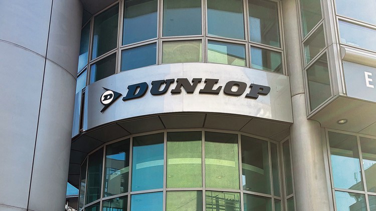 Anfang März wurde am City Tower in Offenbach das neue Dunlop-Logo enthüllt und damit der Firmensitz der neuen Dunlop Tyre Europe GmbH offiziell eröffnet.