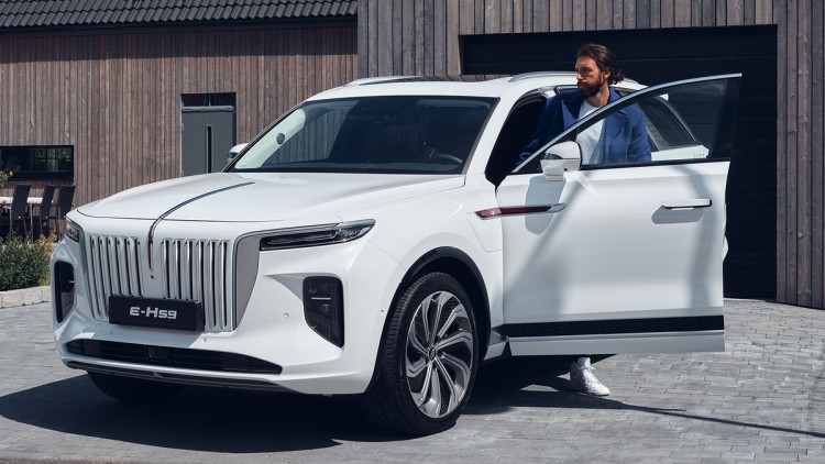 Hongqi E-HS9