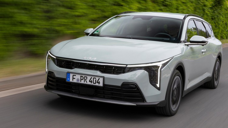 Kia K4 Sportswagon
