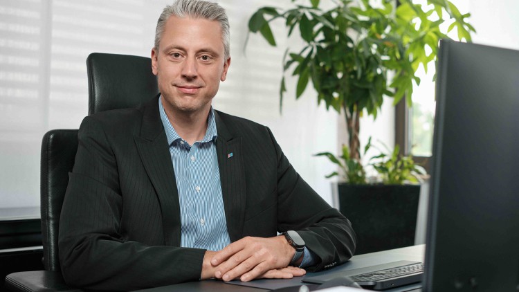 Patrick Oestreich, Mosolf