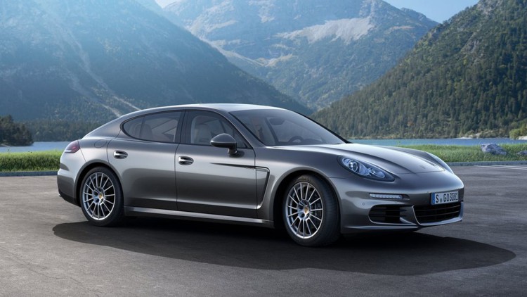 Porsche Panamera                  
