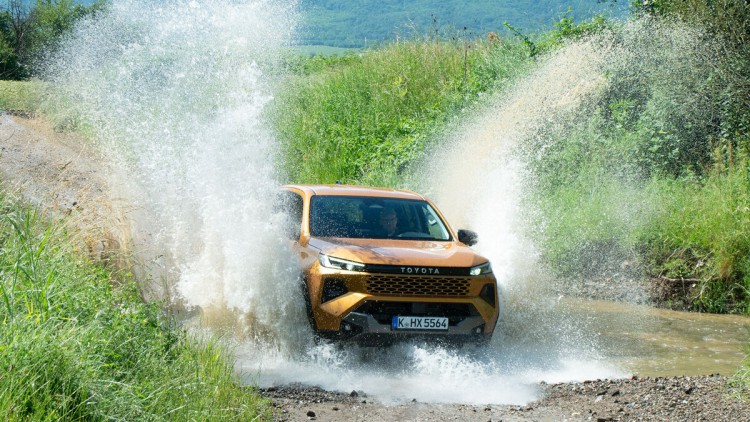 Toyota Hilux Test (2026)