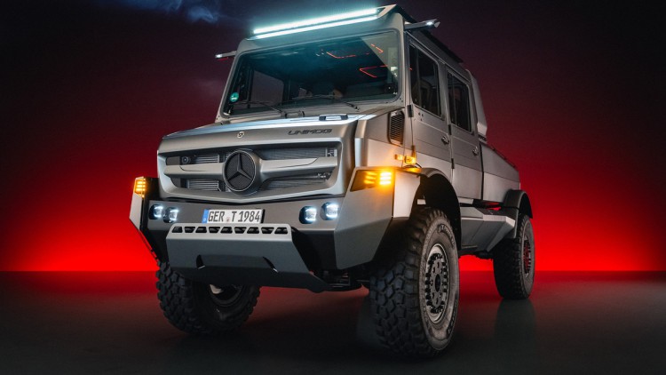Mercedes-Benz Trucks Unimog