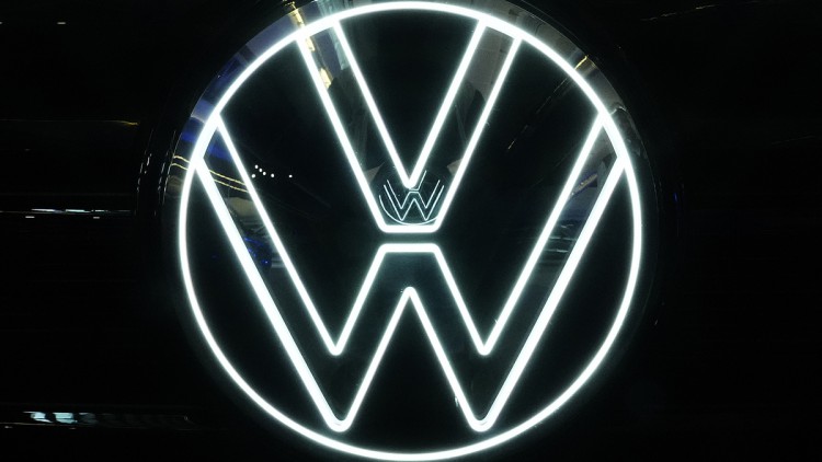 Beleuchtetes VW-Logo