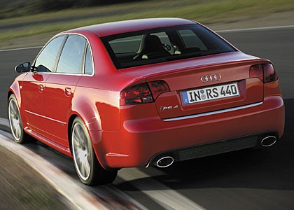 audi_rs4_quattro_4.jpg