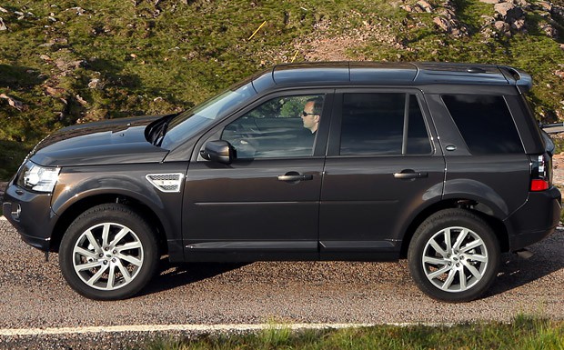lr_freelander_2013_5