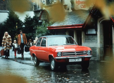 8_Opel_Ascona_Luxus_1971.jpg