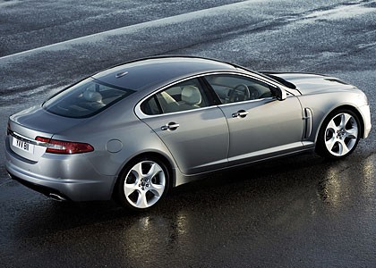 jaguar_xf_02.jpg