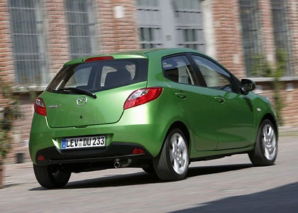 mazda2_06.jpg